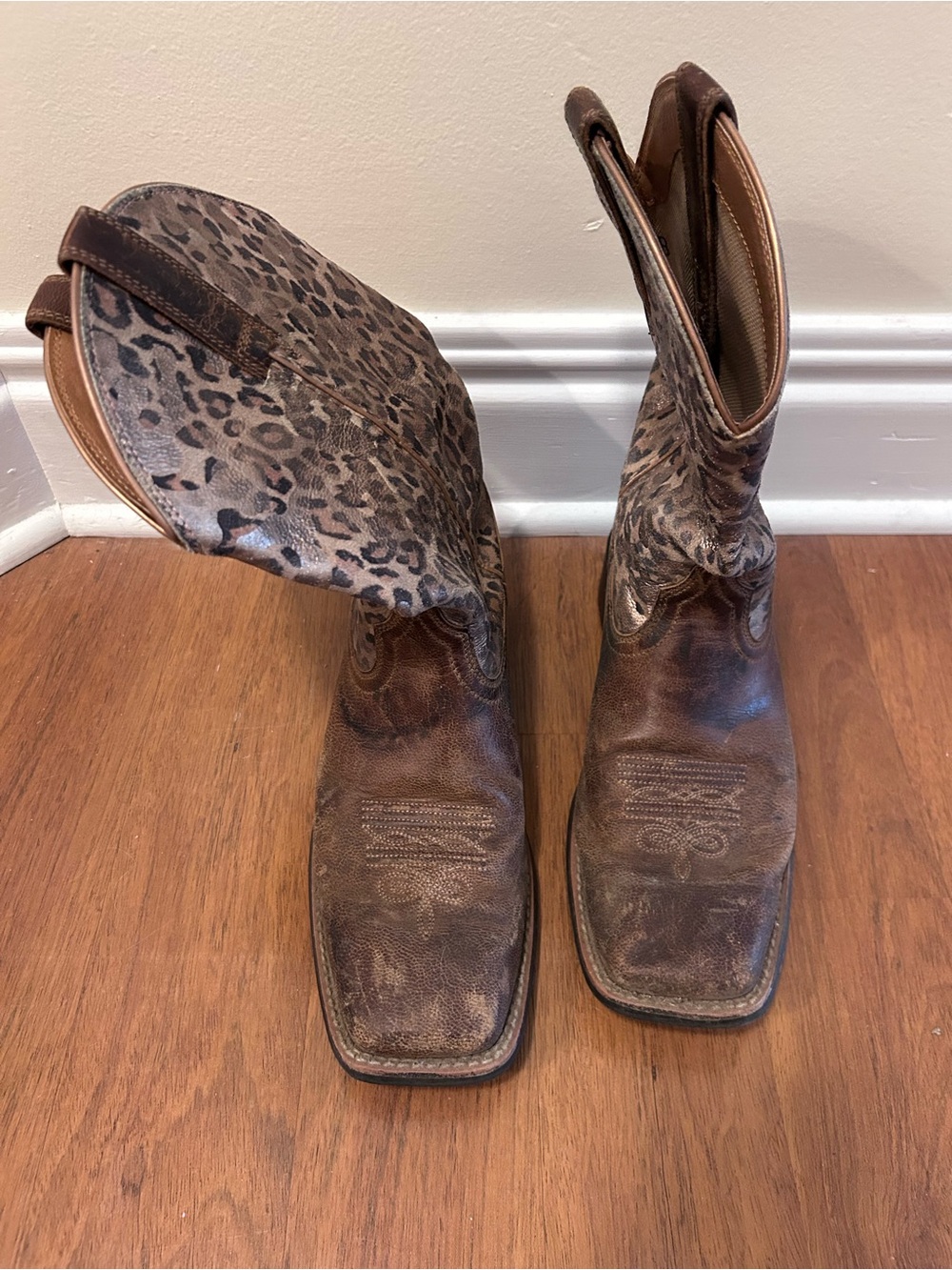 Ariat Brown and Tan Leather Western Pull-On Boots